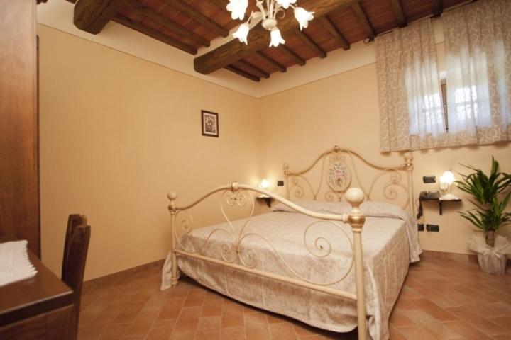 Bed and Breakfast Casale l'Antico Carro Cortona Habitación foto