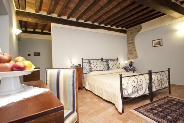 Bed and Breakfast Casale l'Antico Carro Cortona Habitación foto